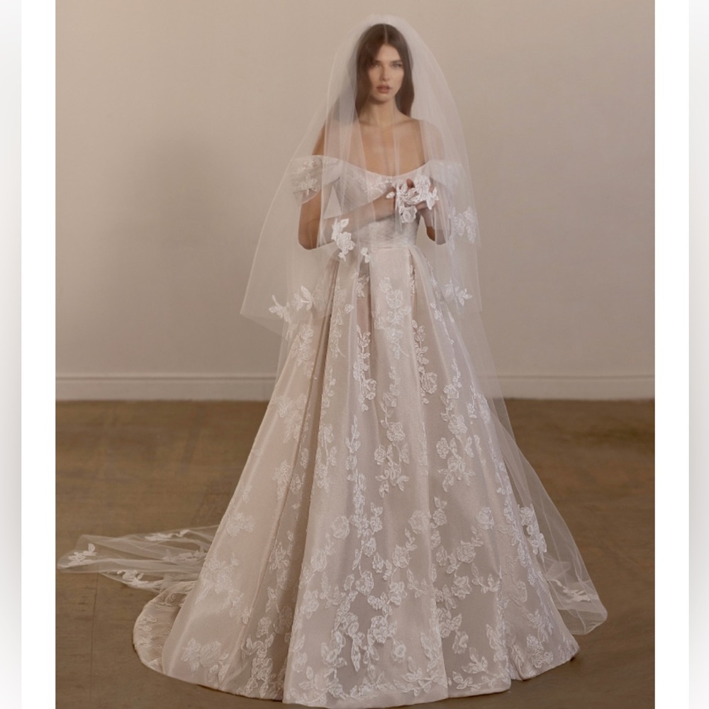 Lihi Hod Bridal Spring 2023 collection Lilu Gown